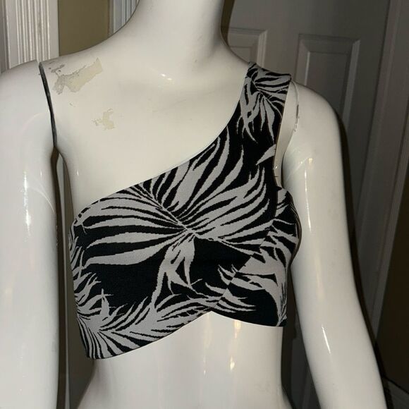ZARA tropical asymmetrically top - Picture 1 of 7